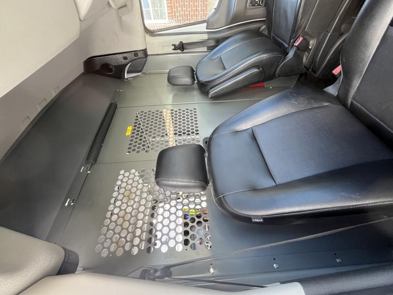 Full bulkhead